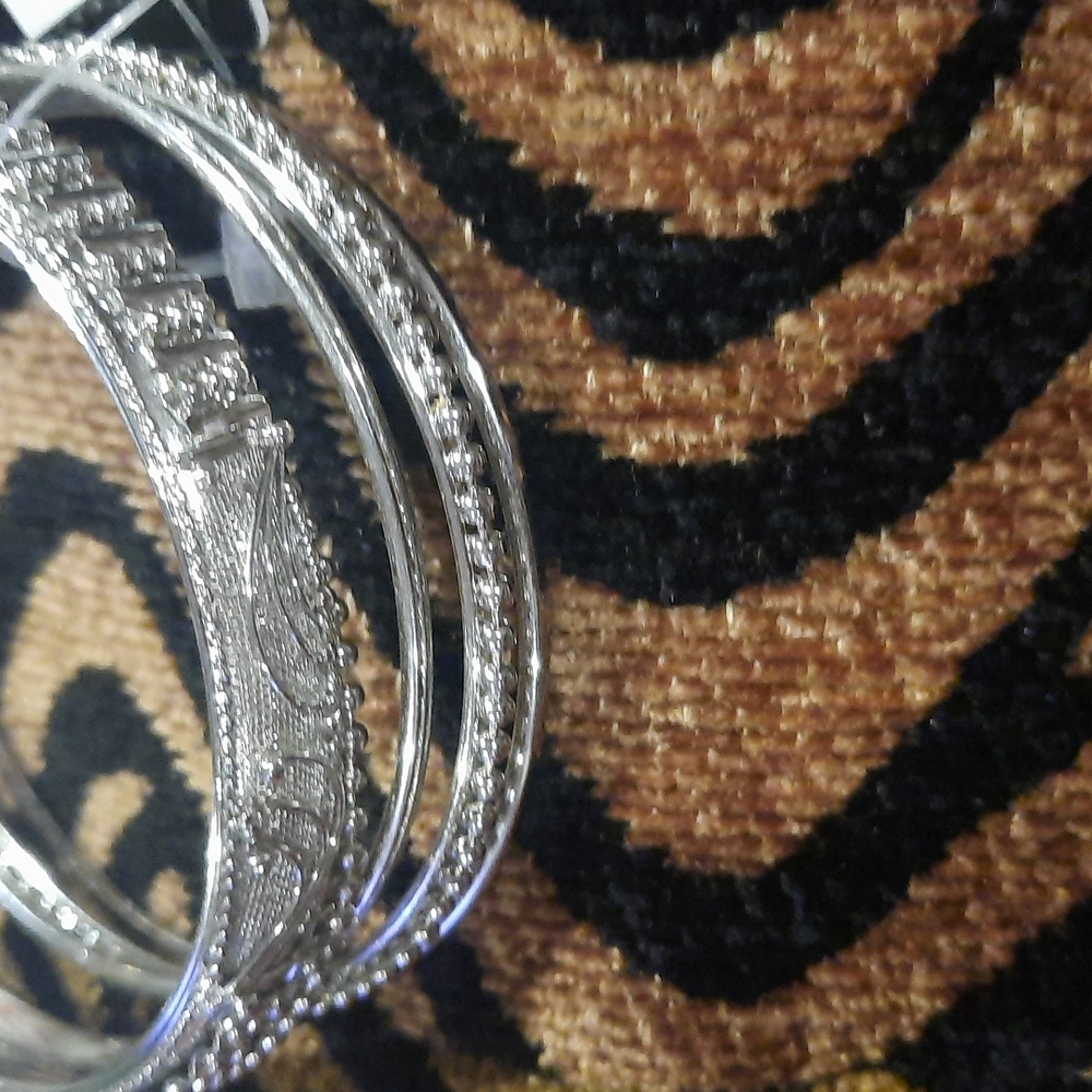 Silver bangle set - Picture 3 of 6